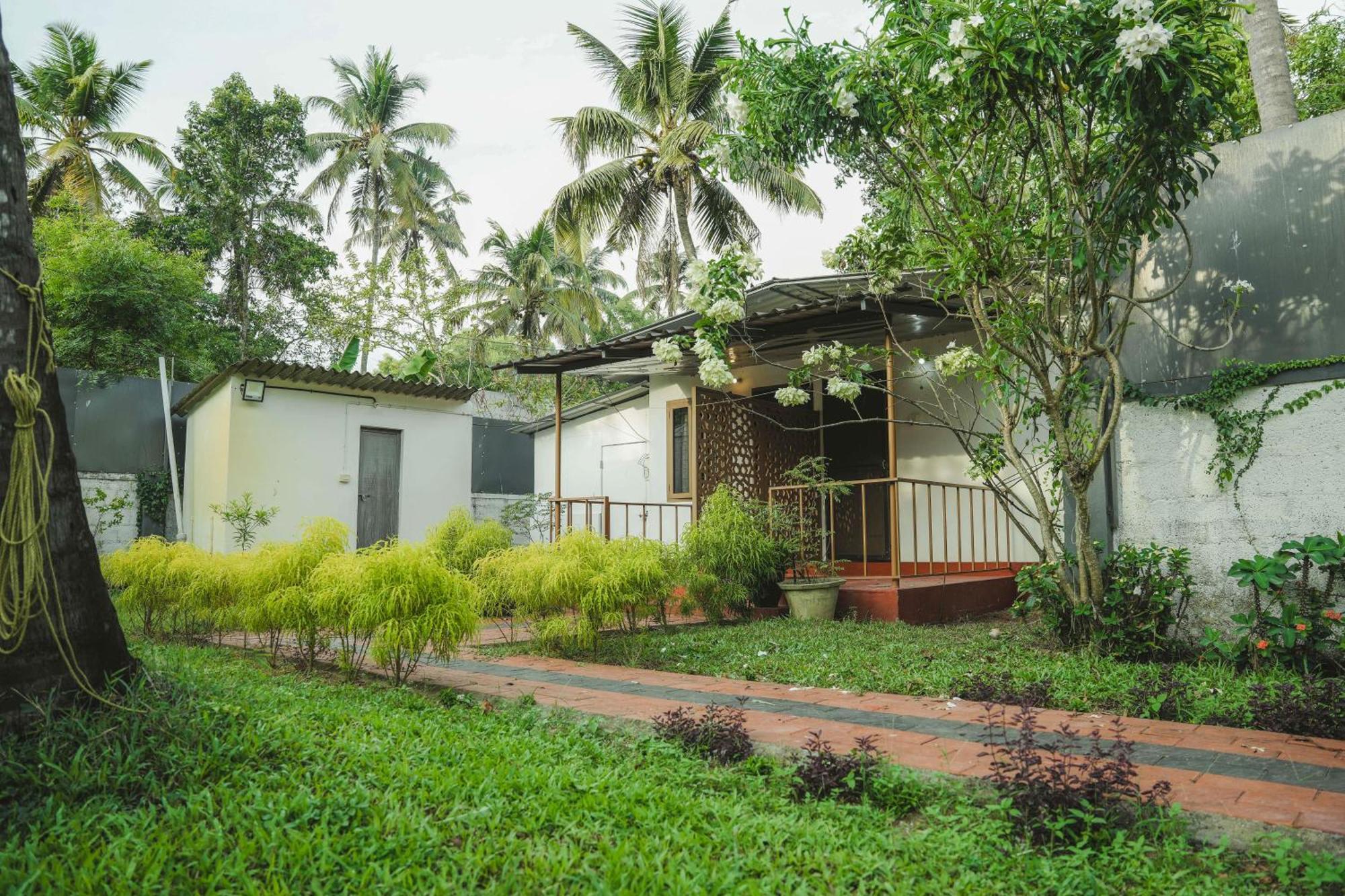 Waves And Shores Beach Villa Mararikulam Eksteriør bilde